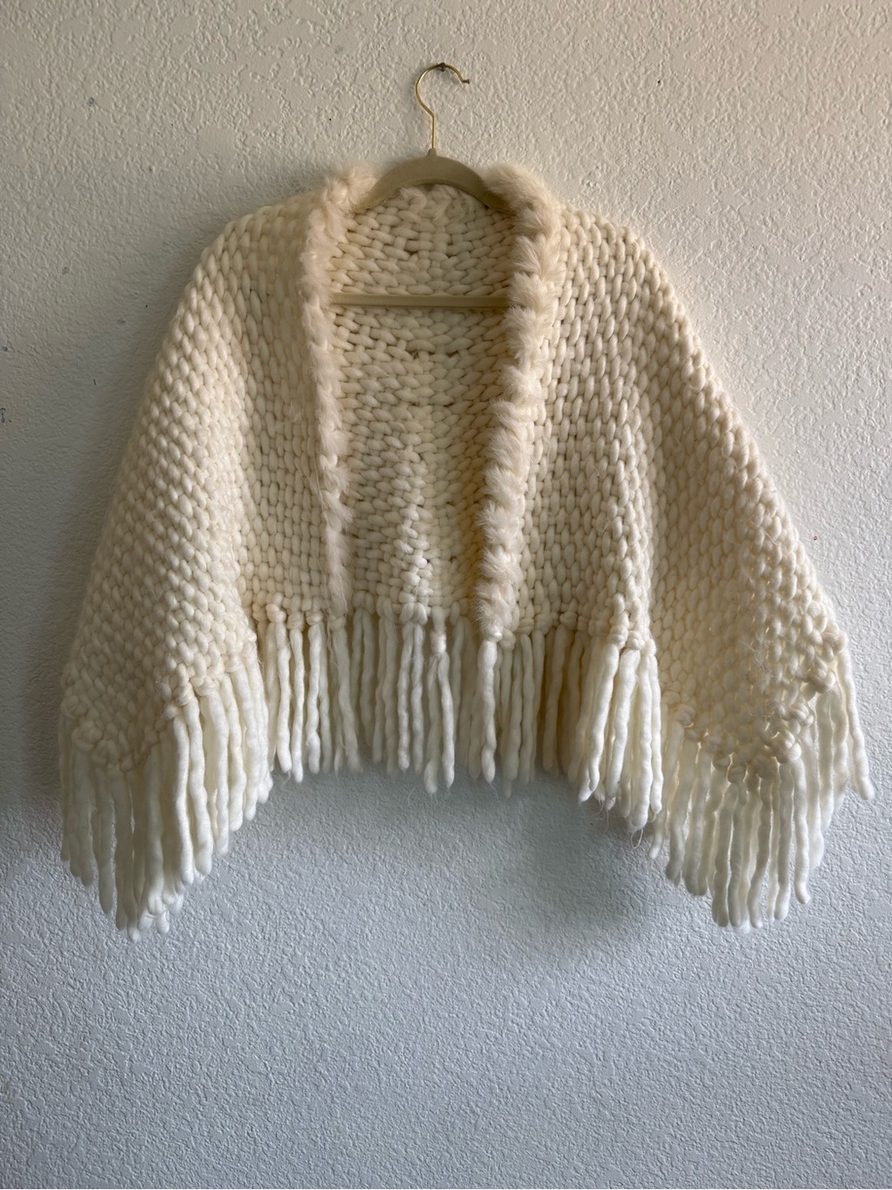 Chunky Fringe Knit Shawl- Cream